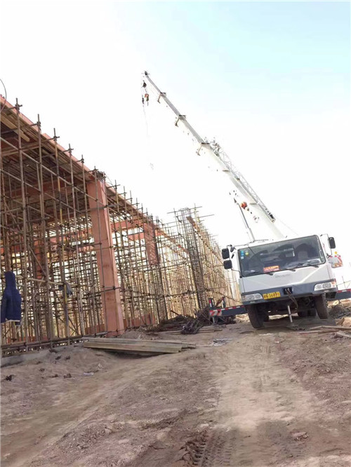 涪陵区25 吨、50 吨吊车怎么选？多大重量 / 半径适合对应车型？